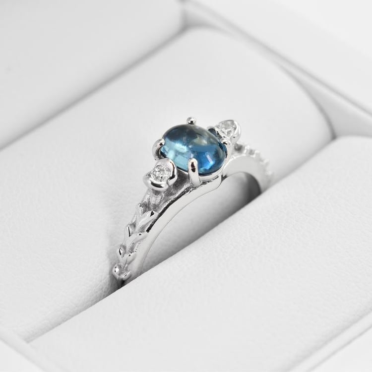 Prsten s topazem 34172