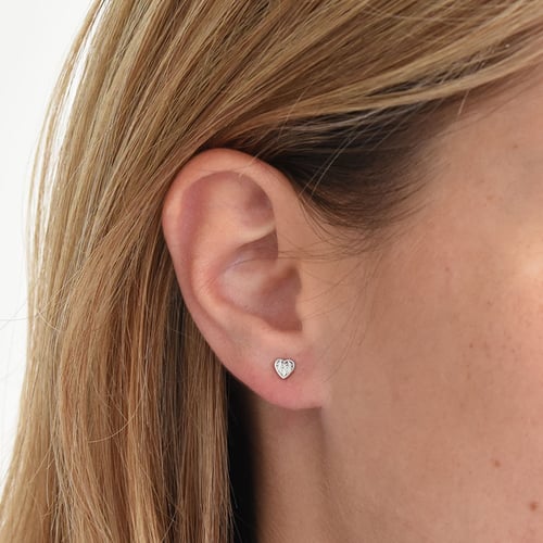 Srdcové náušnice s diamanty Janella