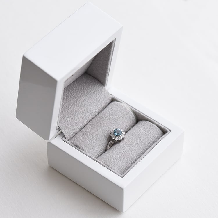 Prsten s topazem 74625