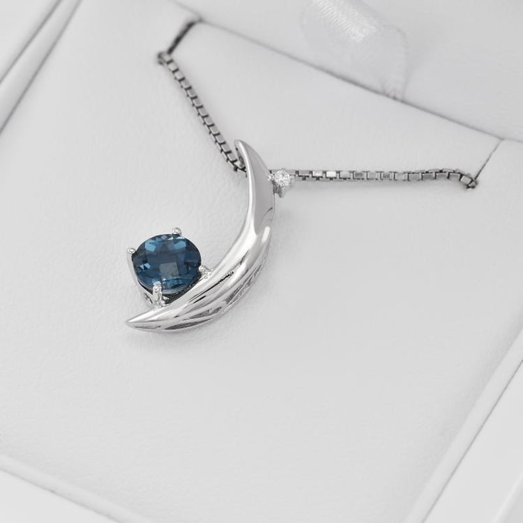 Náhredelník s topazem Ainesh 9706