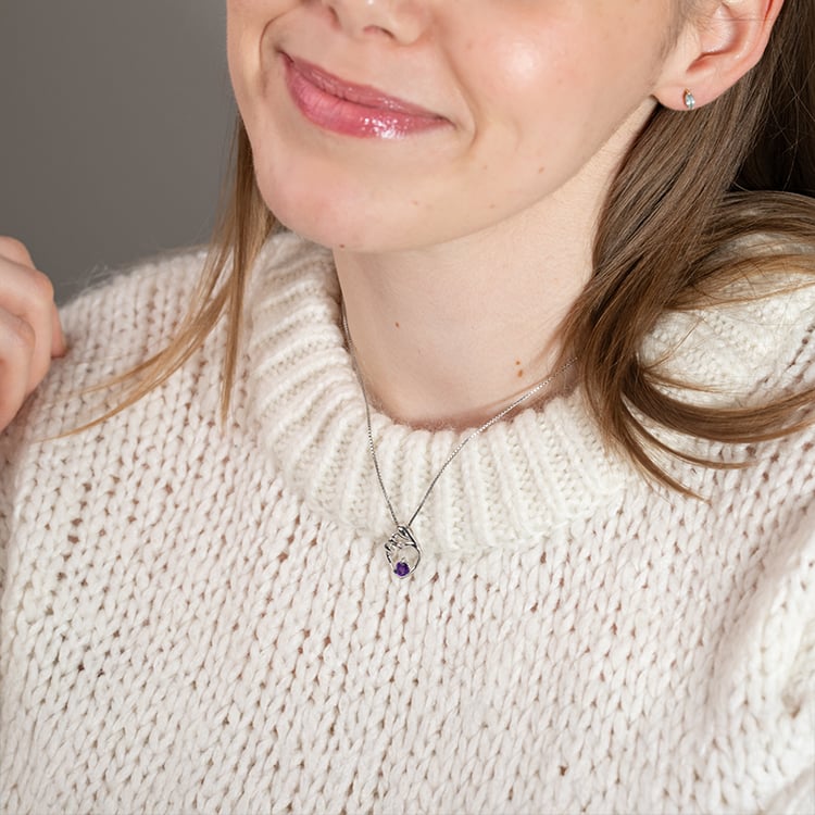 Přívěsek matka a dítě s ametystem a diamantem Ella 151210