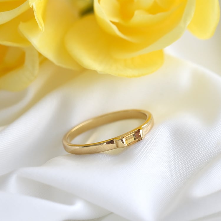 Minimalistický prsten s citrínem 82381