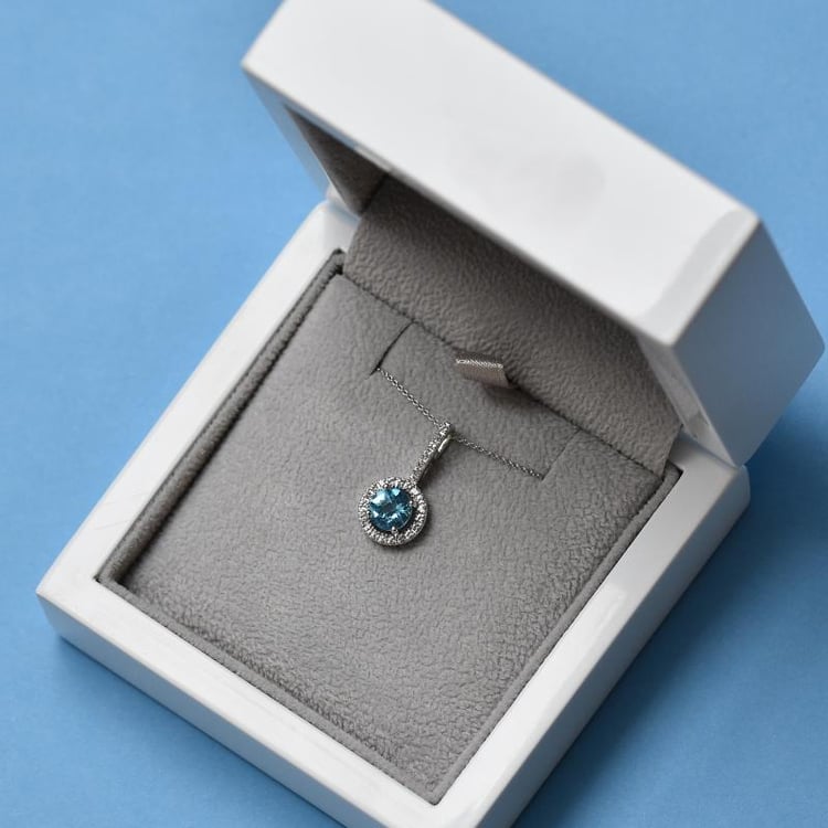 Náhrdleník s topazem 32144