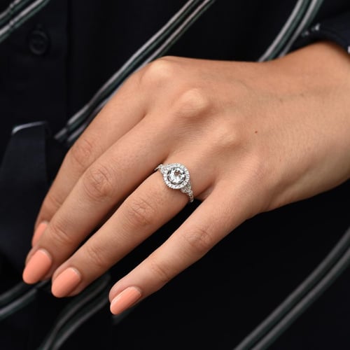 Zásnubní halo prsten s akvamarínem a diamanty Varana