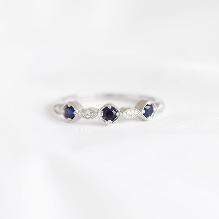 Stříbrný eternity prsten 91895