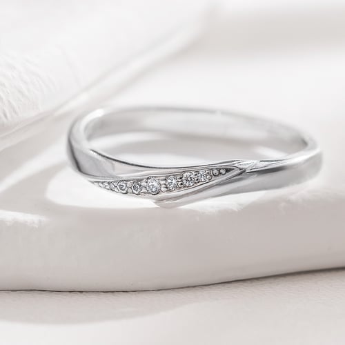 Prsten z bílého zlata s lab-grown diamanty Maiara