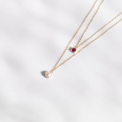 Zlatý náhrdelník s perlou a rubínem Auburn