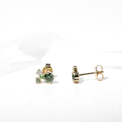 Cluster náušnice se zelenými diamanty, safíry, tsavorit granáty a moissanity Kerrie