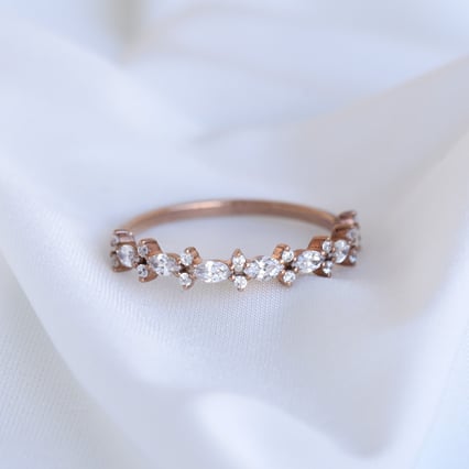 Romantický eternity prsten s diamanty Josette