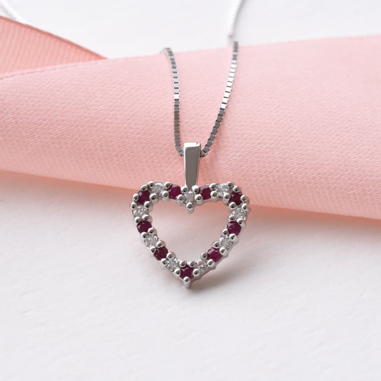 Srdíčkový zlatý náhrdelník s rubíny a diamanty 78450