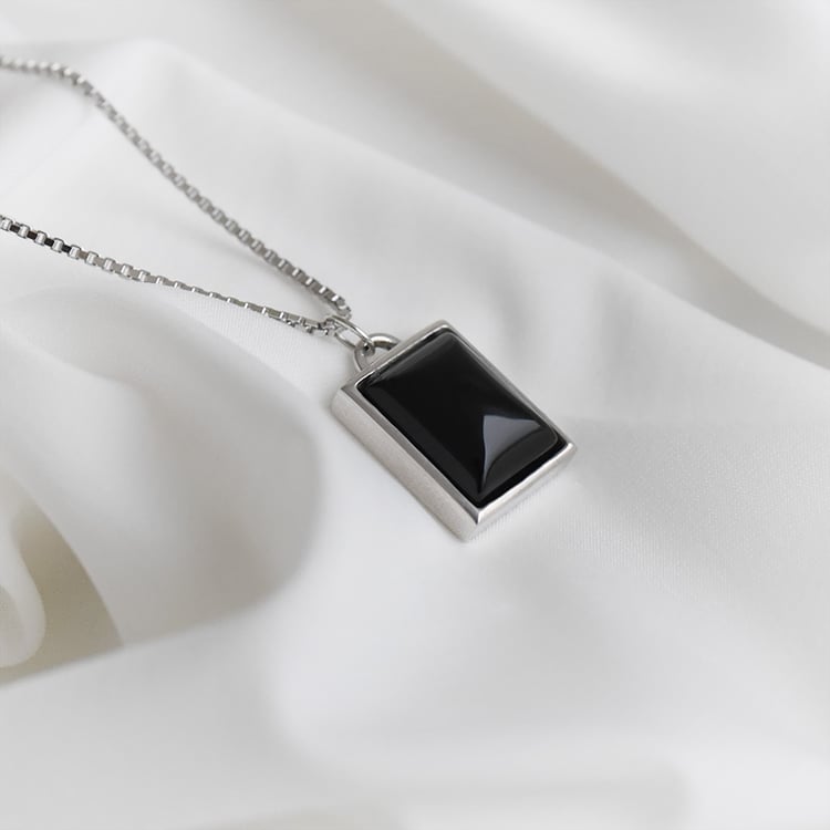 Stříbrný přívěsek 91187