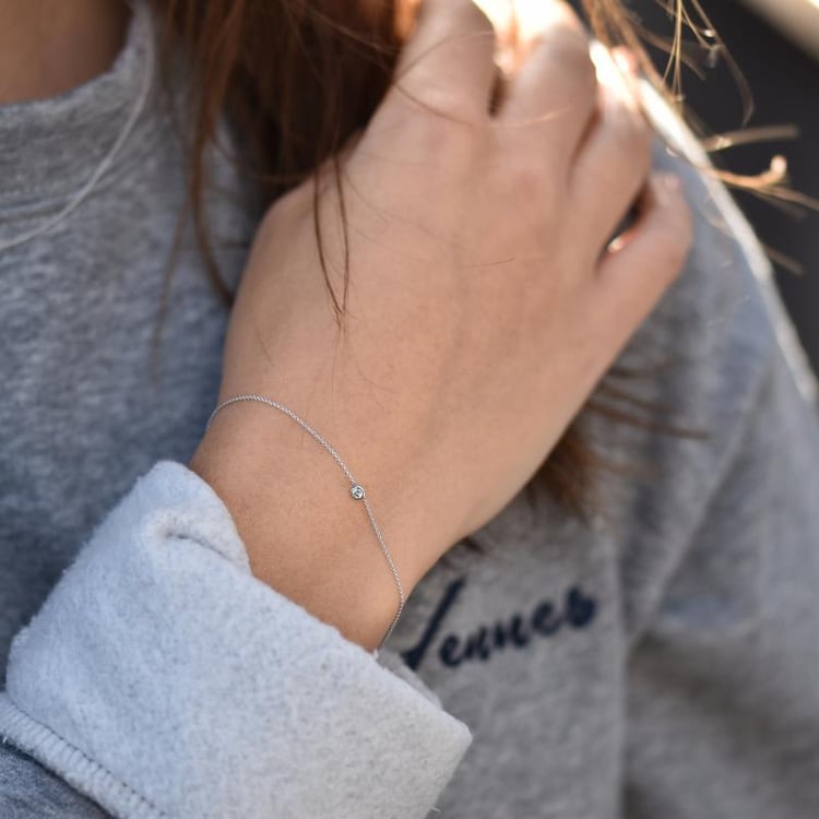 Stříbrný minimalistický náramek s lab-grown diamantem Bonato 150262