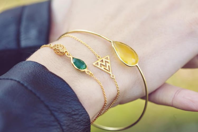 Náramek s chalcedónem Lorie 9555