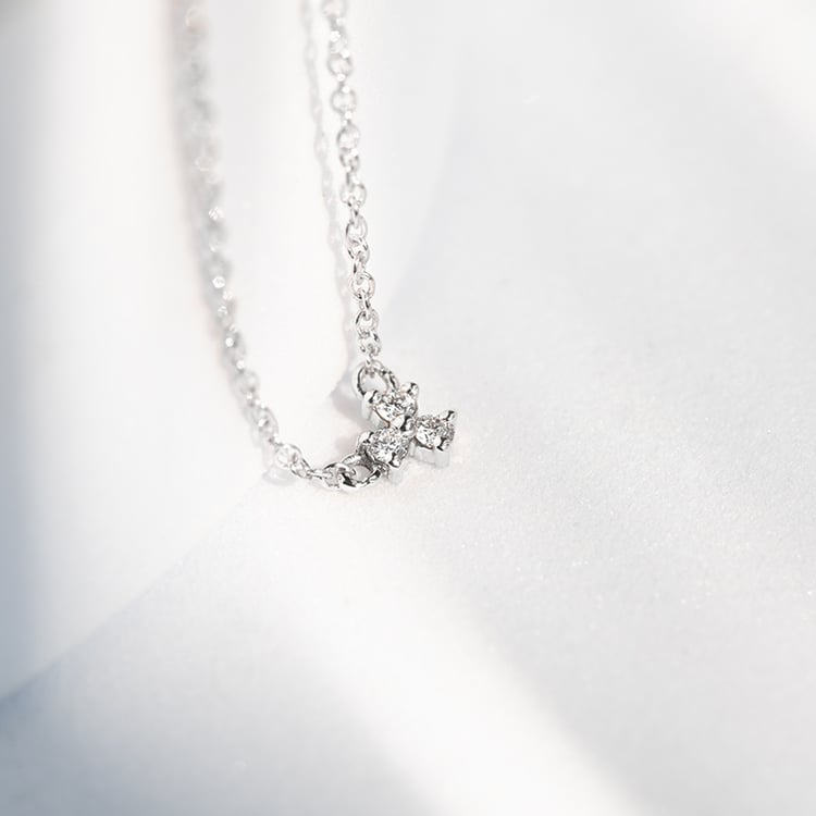 Náhrdelník se třemi lab-grown diamanty Sharma 144596