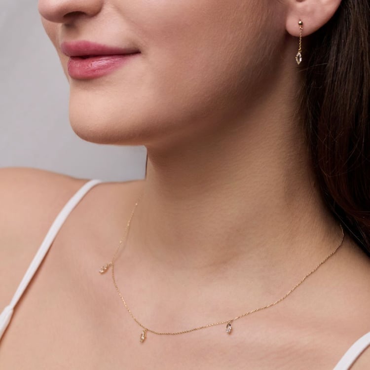 Zlaté visací náušnice s bílým topazem Maritza 164051