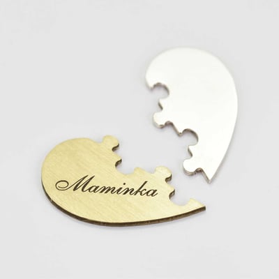 Přívěsek ze dvou částí