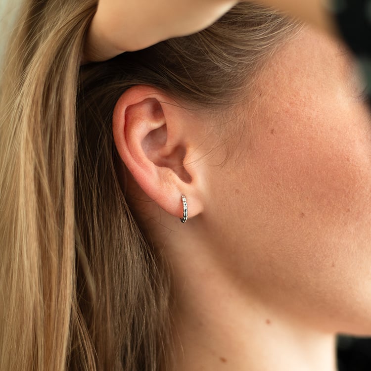 Kruhové propletené náušnice ze stříbra Torcy 143370