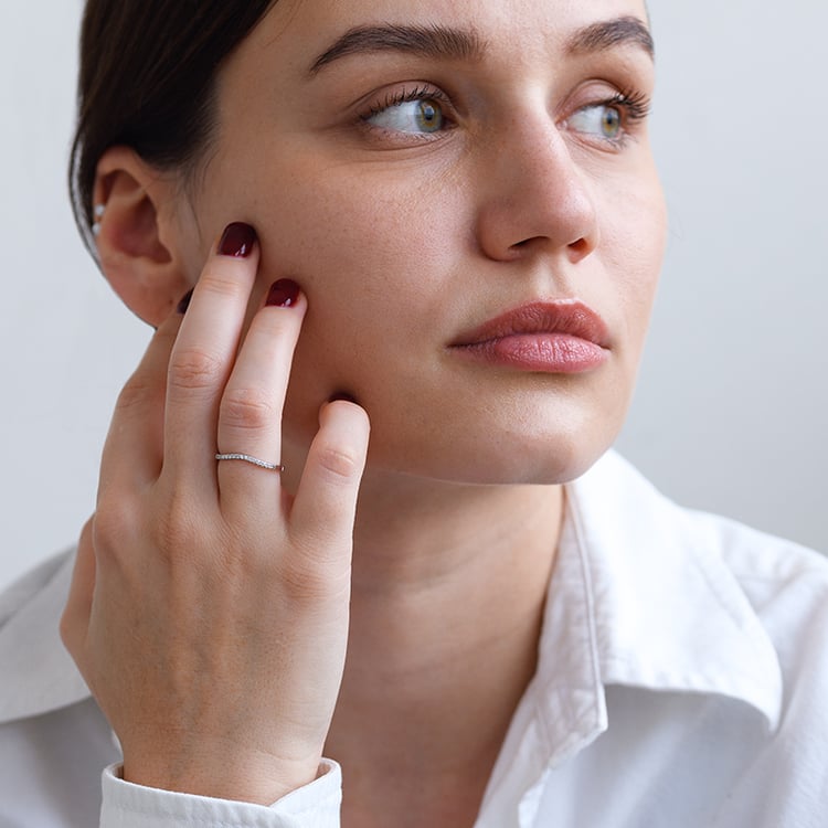 Vykrojený zlatý eternity prsten s diamanty Celiena 133339