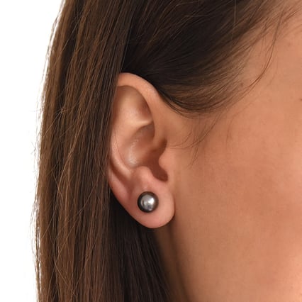 Elegantní náušnice s 8mm černými perlami Balbe