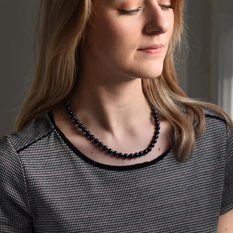 Stříbrný náhrdelník s černými perlami Michelle 50899