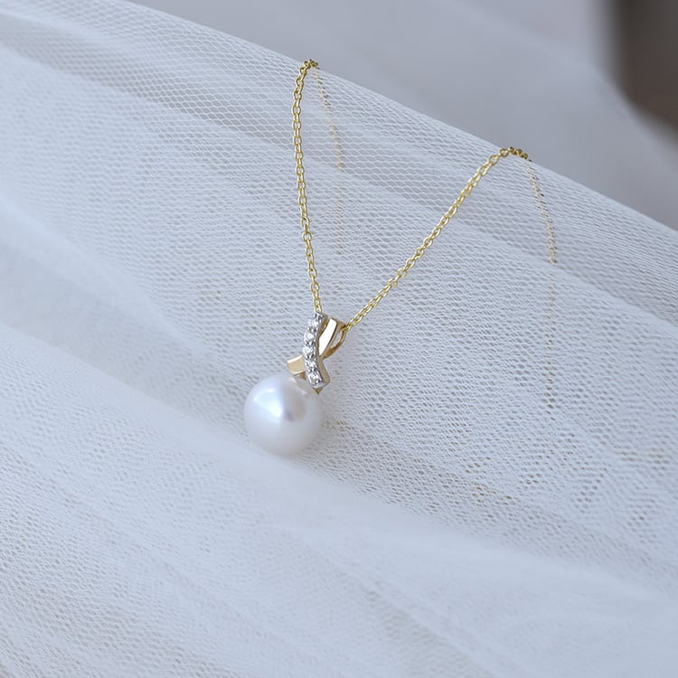 Zlatý přívěsek s perlou a zirkony 66978