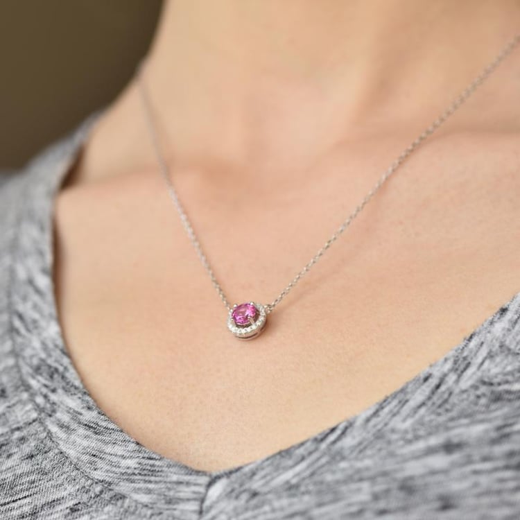 Safírový náhrdelník 19438