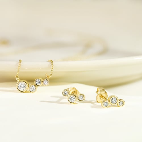 Moderní stříbrné náušnice s kulatými diamanty Ebba