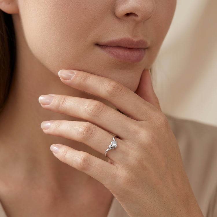 Vlnitý zásnubní prsten s 0.67ct IGI certifikovaným lab-grown diamantem Mirjana 170513
