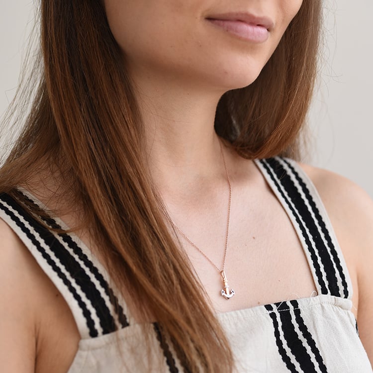 Stříbrný přívěsek kotva s lab-grown diamanty Anchor 104282