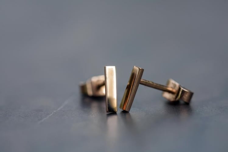 Zlaté minimalistické náušnice Bar