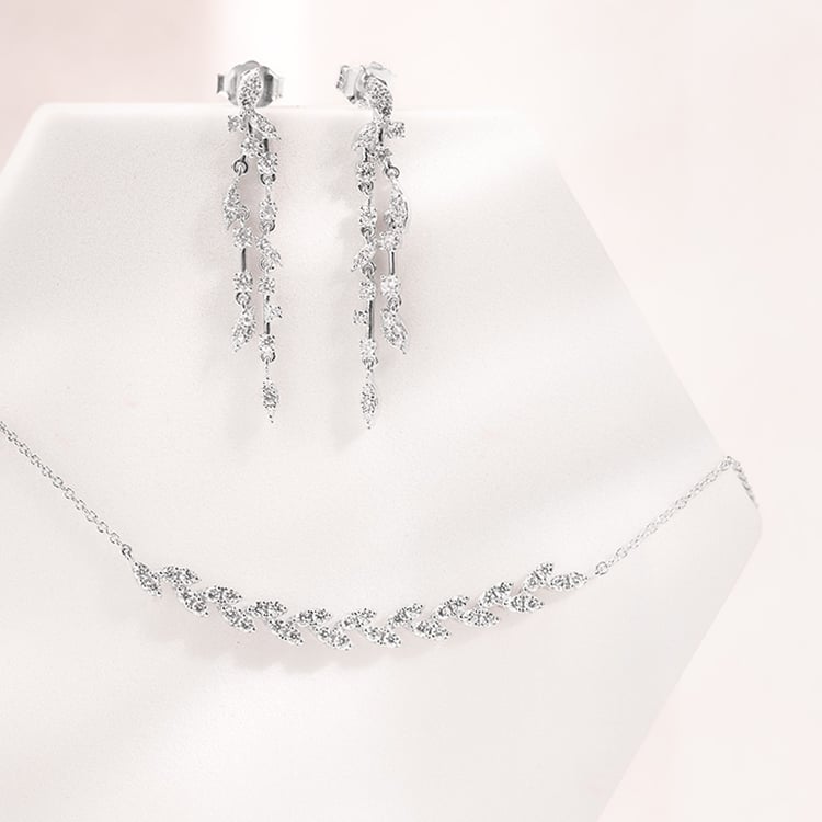 Visací diamantové náušnice Lungile 154398