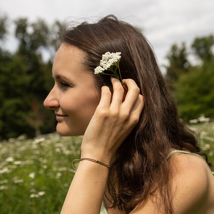 Šňůrkový náramek s gravírem Bar 108784