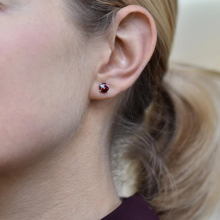 Náušnice s granáty Sadia 8045