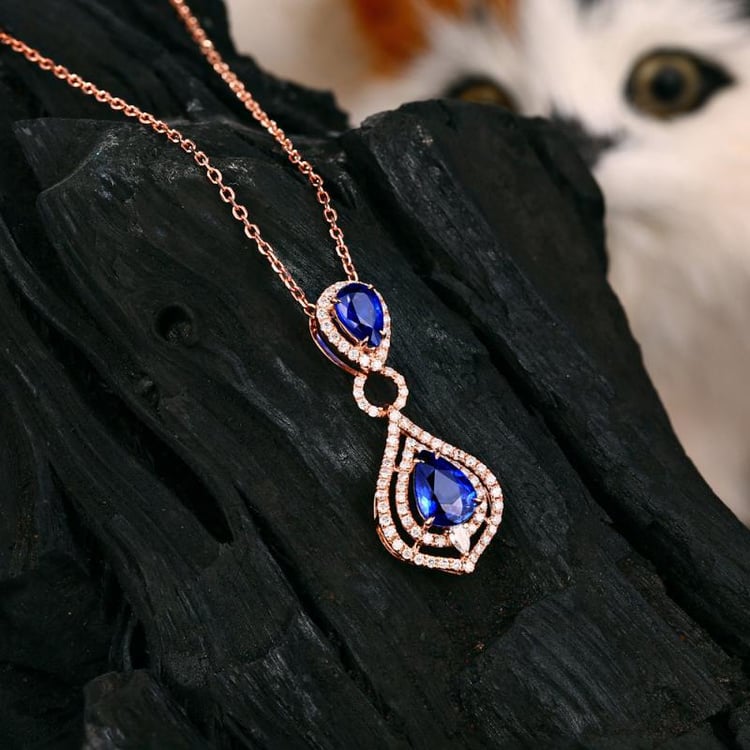 Náhrdelník s pear safíry 16866