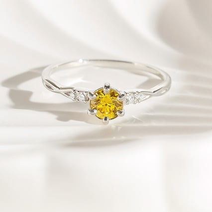 Zásnubní prsten ze zlata s 0.36ct IGI certifikovaným lab-grown diamantem Mileva