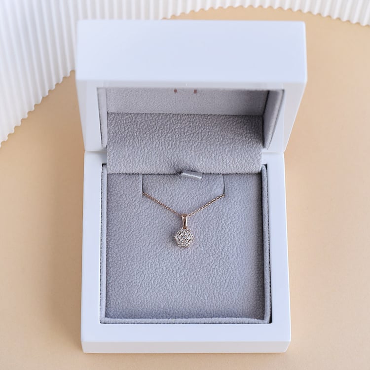 Přívěsek ve tvaru hexagonu s diamanty 96044