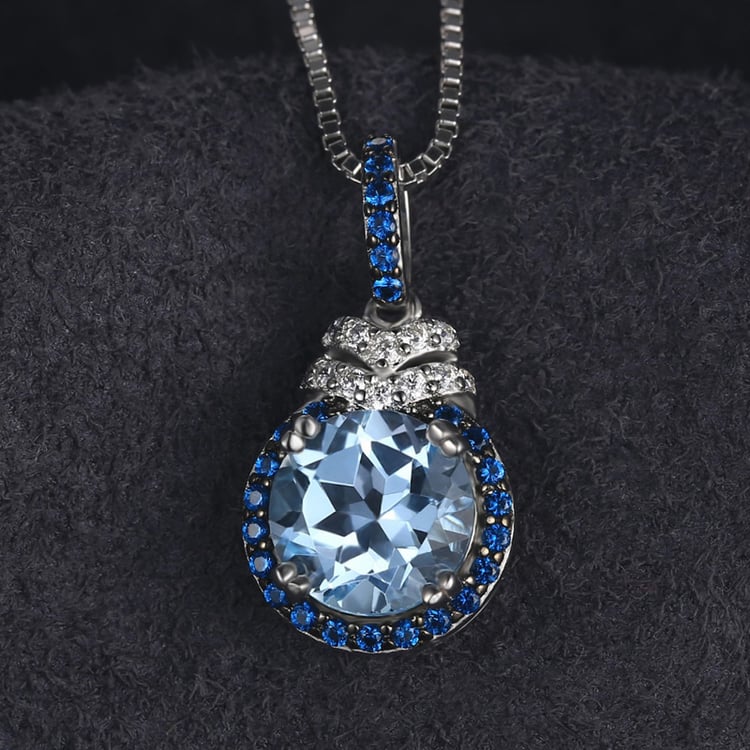 Náhrdelník s modrými drahokamy 19380