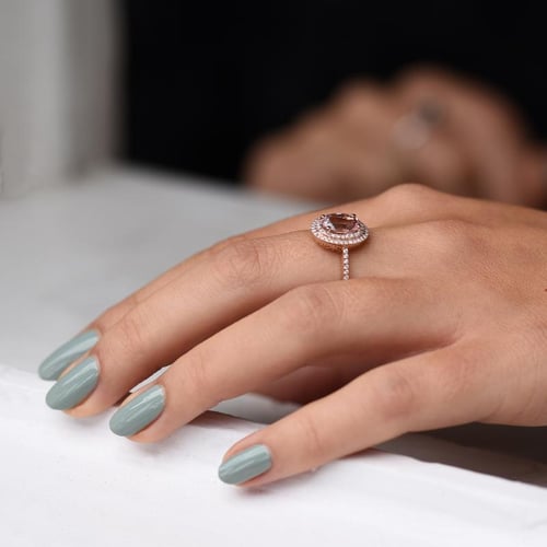 Zlatý prsten s morganitem a diamanty Danae