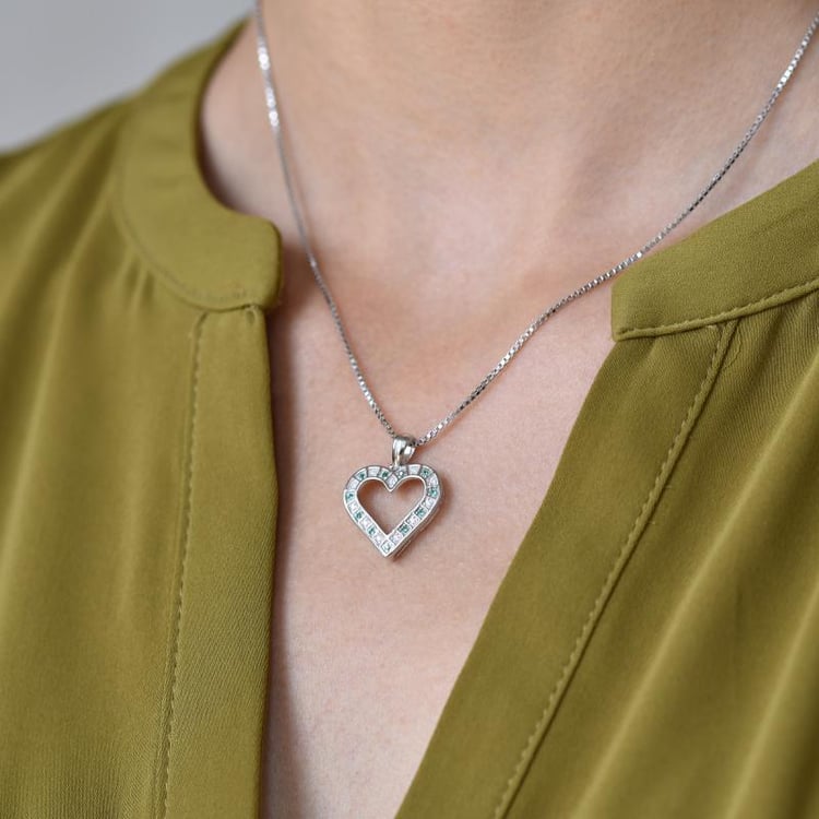 Srdíčkový náhrdelník 20622