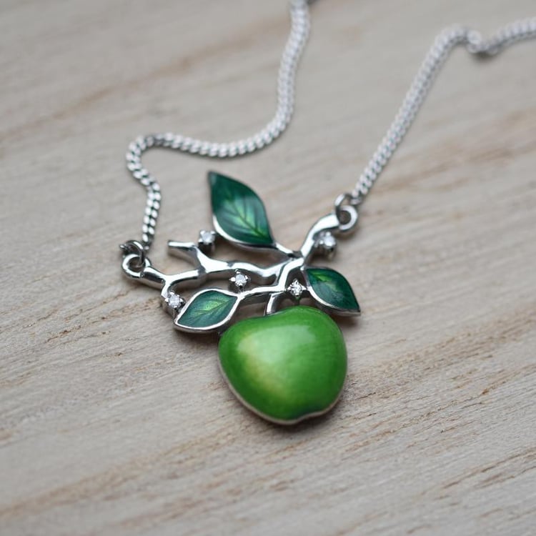 Stříbrný diamantový náhrdelník 43401