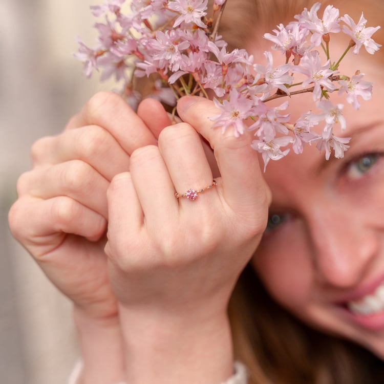 Zásnubní prsten s certifikovaným fancy pink lab-grown diamantem Imelda 136498