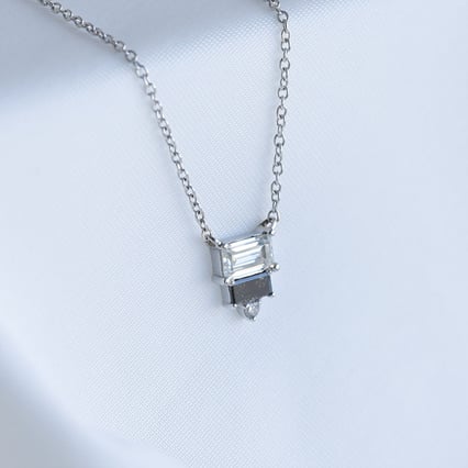 Náhrdelník s moissanitem a salt and pepper diamanty Ivano