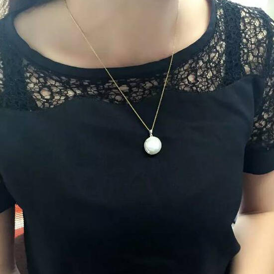 Zlatý perlový přívěsek 12896