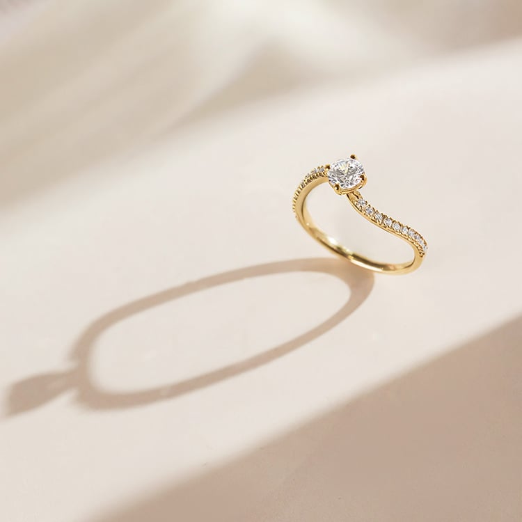 Atypický zásnubní prsten 155174