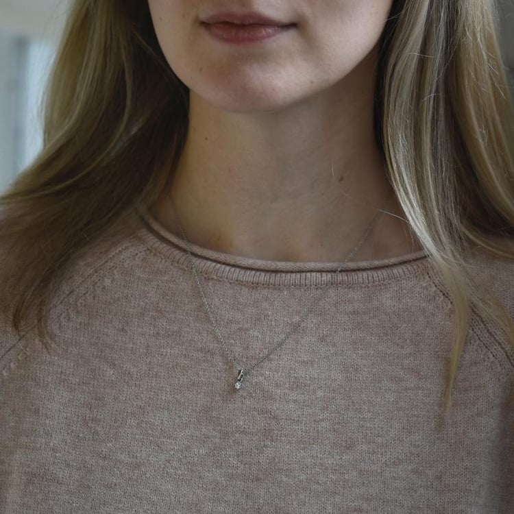 Zlatý diamantový náhrdelník se šesti krapnami 75723