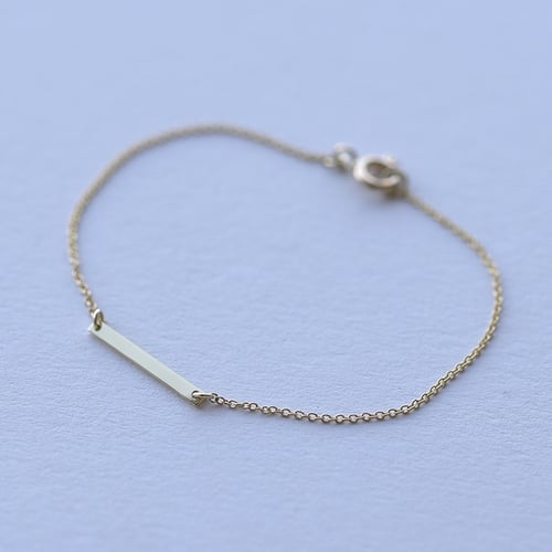 Zlatý minimalistický náramek Bar
