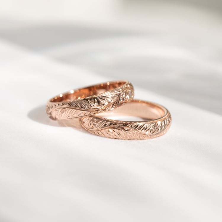 Zlaté vintage snubní prsteny s gravírem větvičky 145553