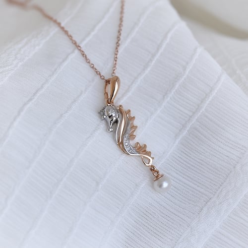 Mořský koník s perlou a diamanty Dellen