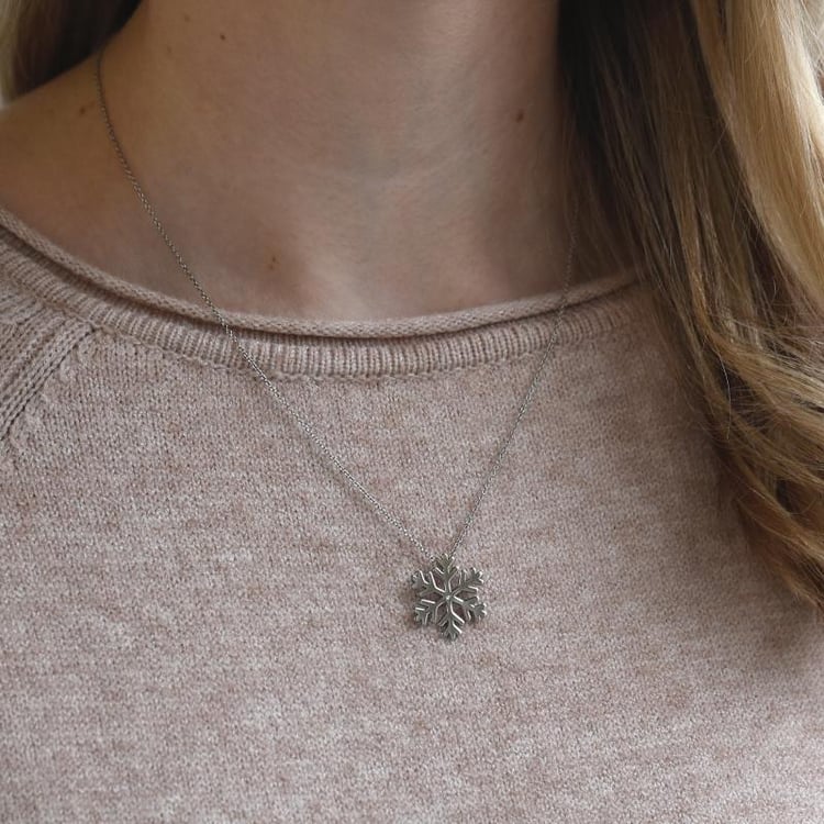 Zlatý náhrdelník vločka s diamantem 50513