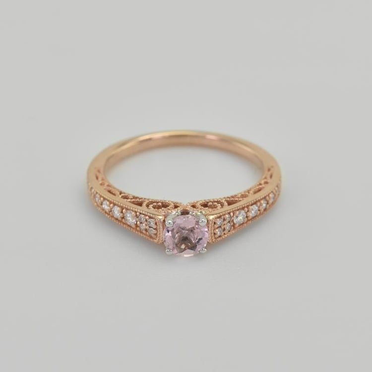 Morganitový prsten 38180